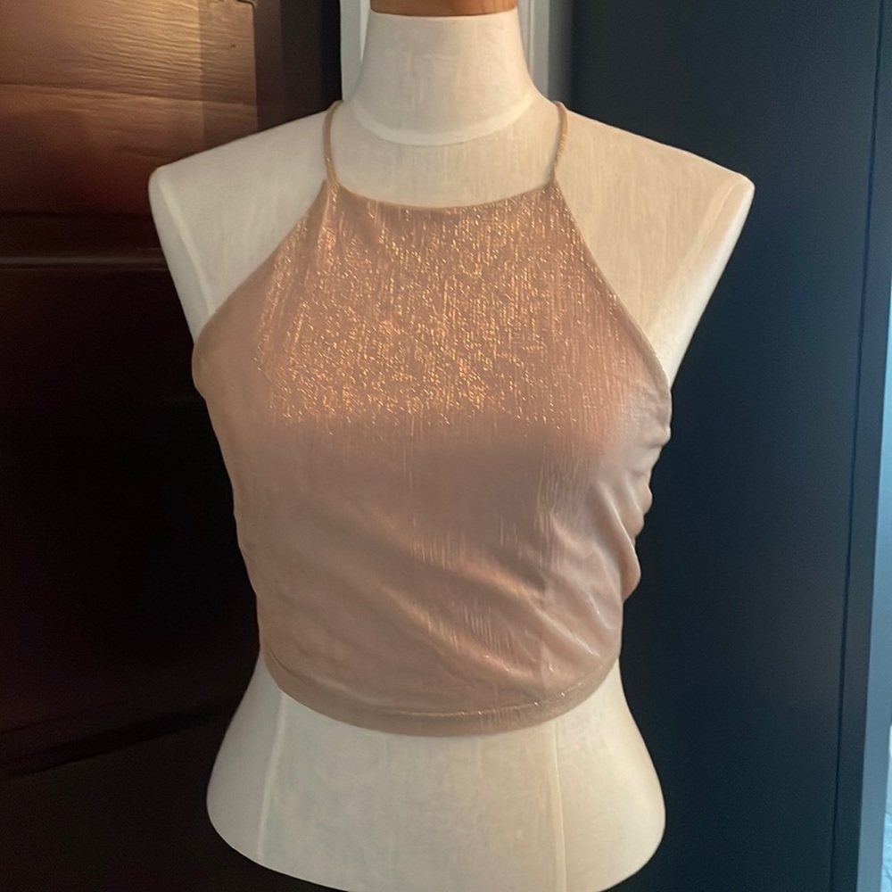 Sabora top! Laces up the back :) open in the back